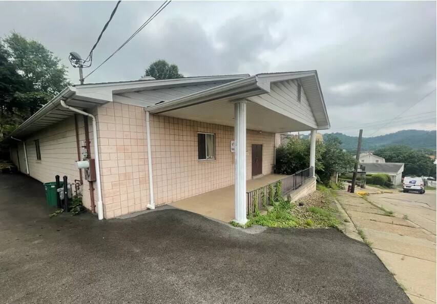 750 5th St, Ambridge, PA for Sale