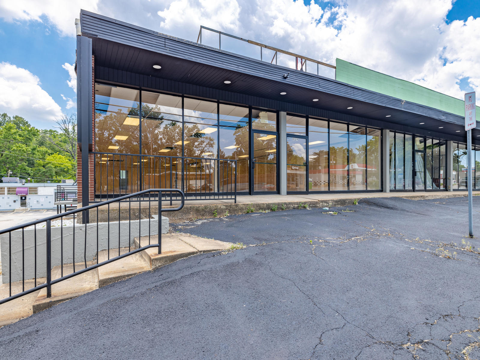 8322-8330 Olive Blvd, Saint Louis, MO for Rent