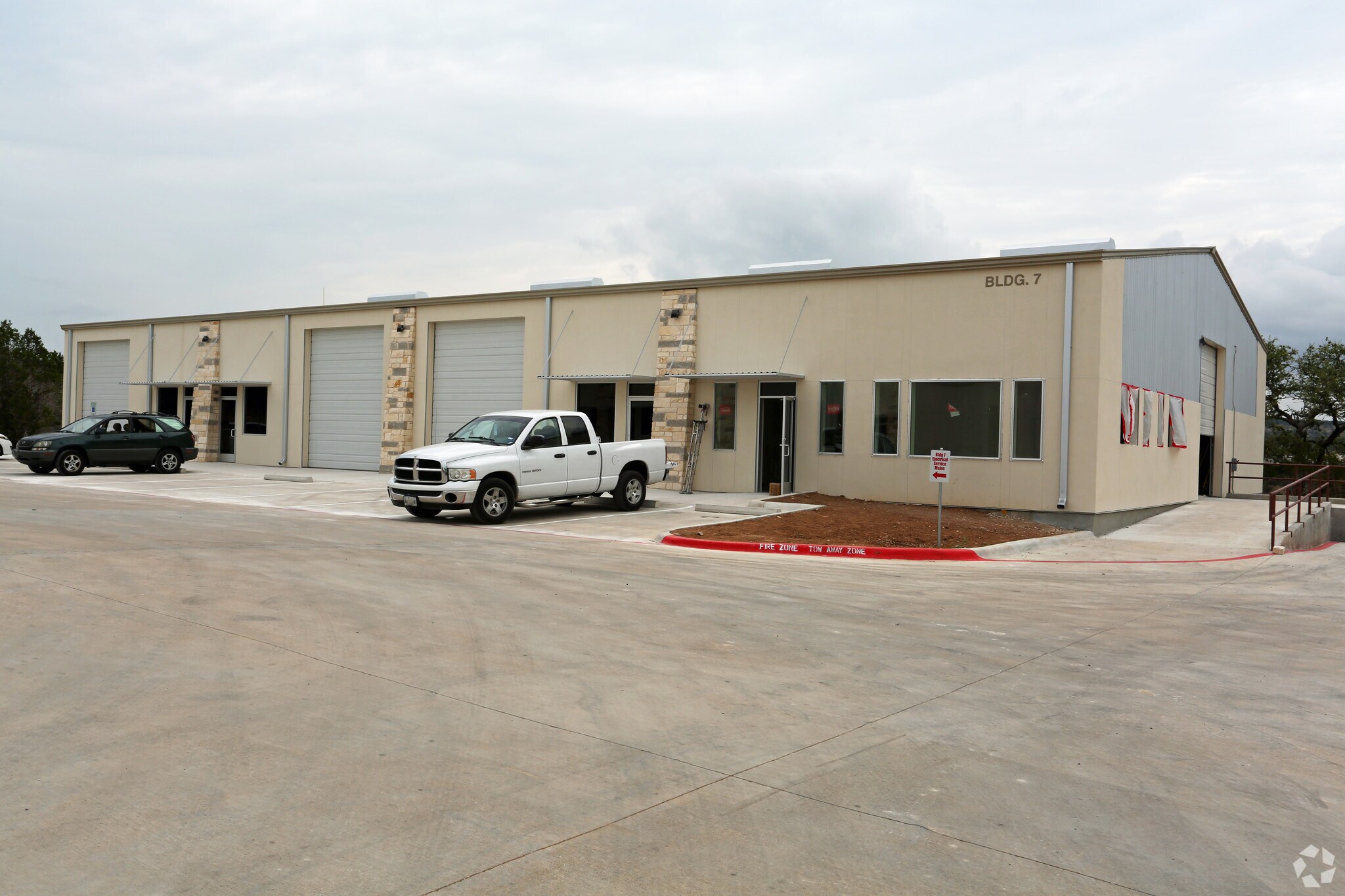 5200 Electric Ave, Spicewood, TX for Rent