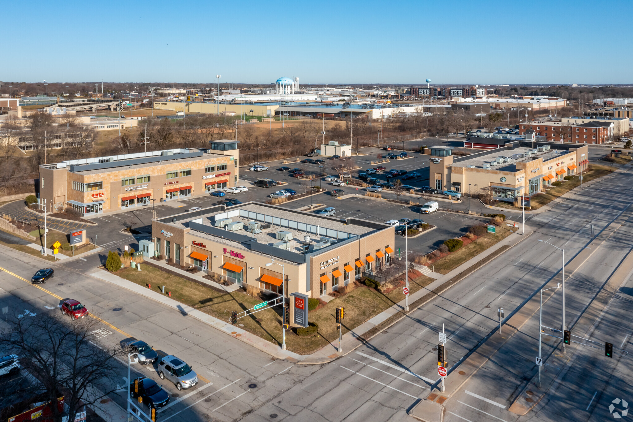 2717 N Mayfair Rd, Wauwatosa, WI for Rent