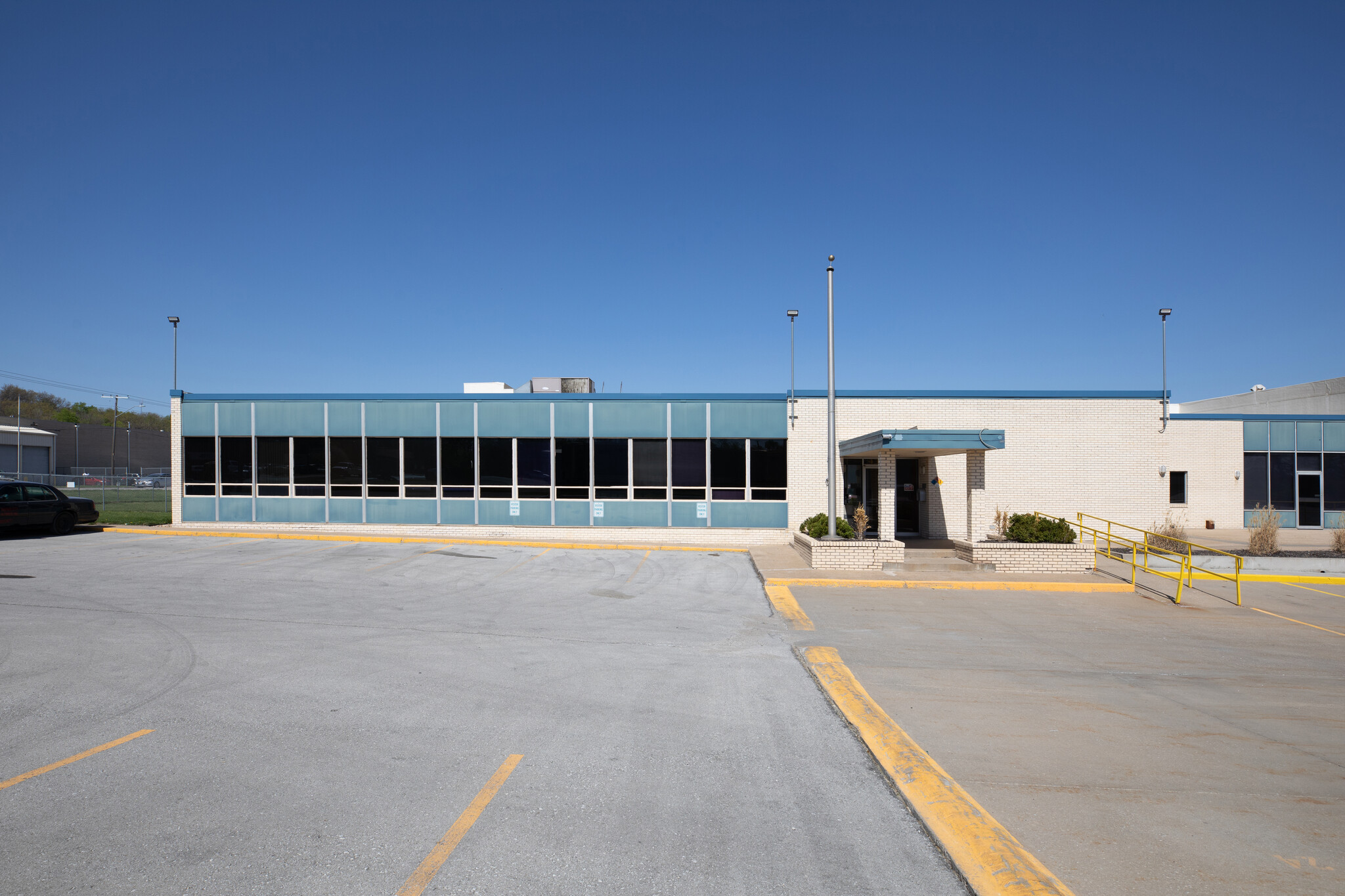 4343 Clary Blvd, Kansas City, MO for Sale
