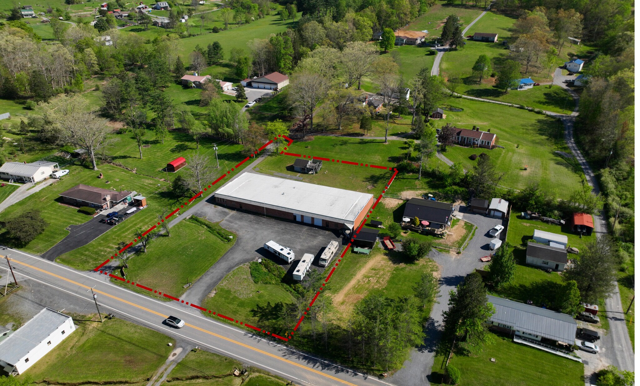 868 State Route 3 and 12, Hinton, WV for Sale