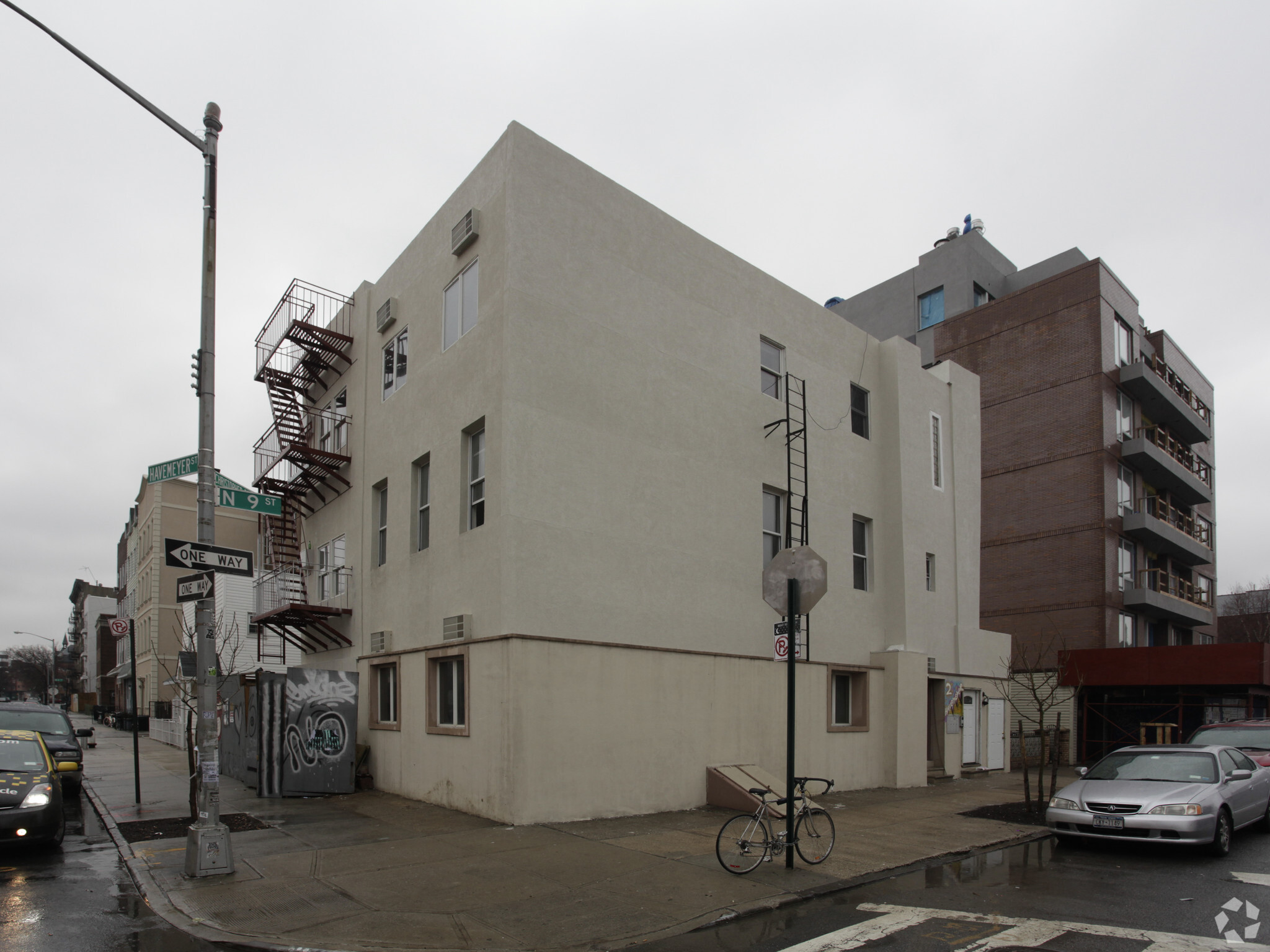 266 N 9th St, Brooklyn, NY for Rent