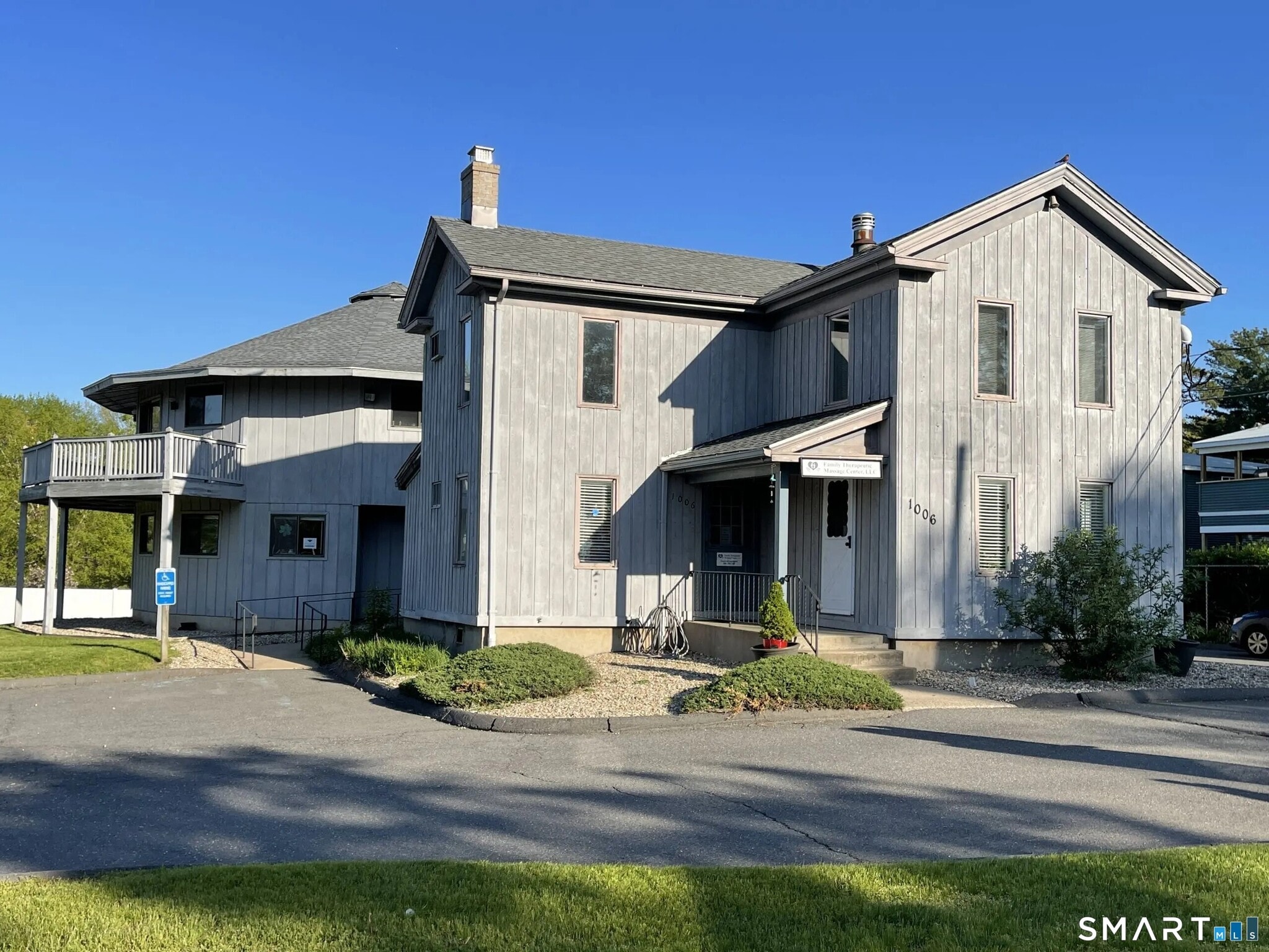 1006 S Main St, Plantsville, CT for Sale