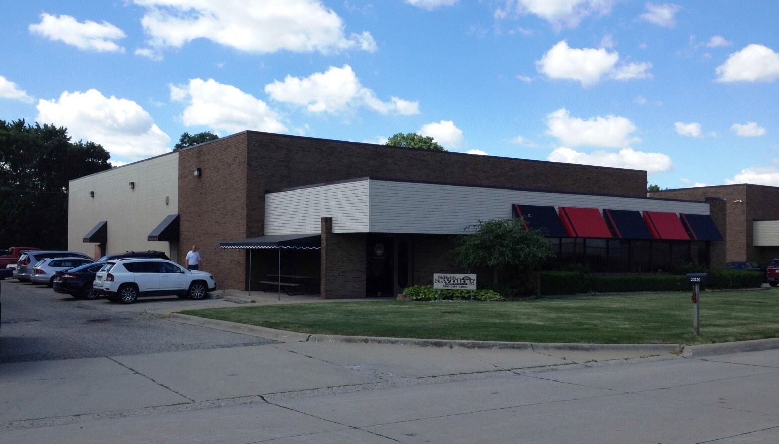 20220 Cornillie Dr, Roseville, MI for Rent