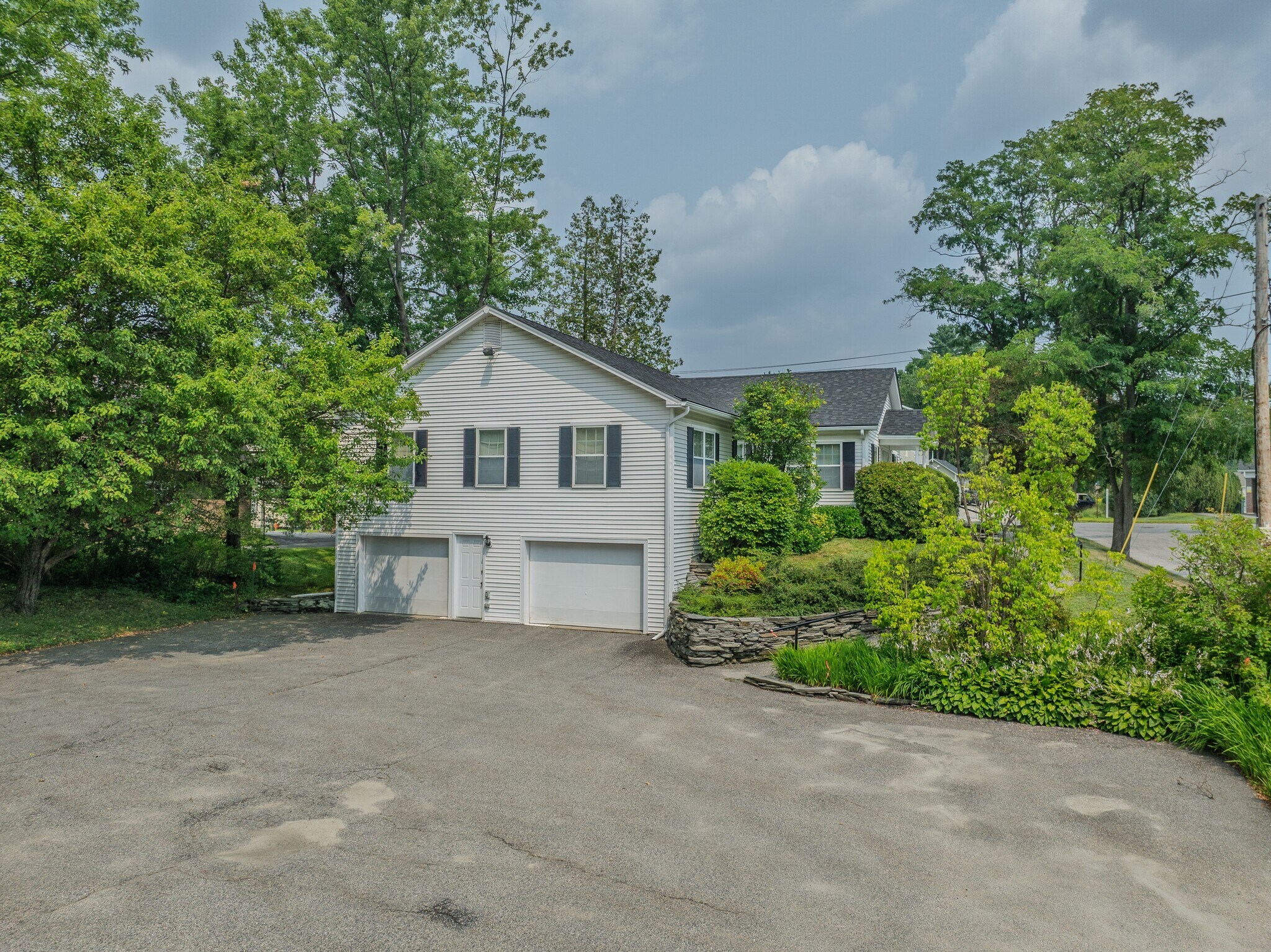 188 Cottage St, Littleton, NH for Sale