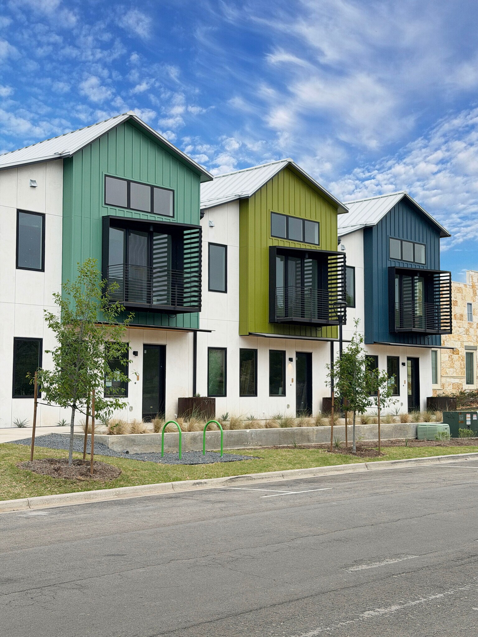 1911 Dutton Dr, San Marcos, TX for Sale