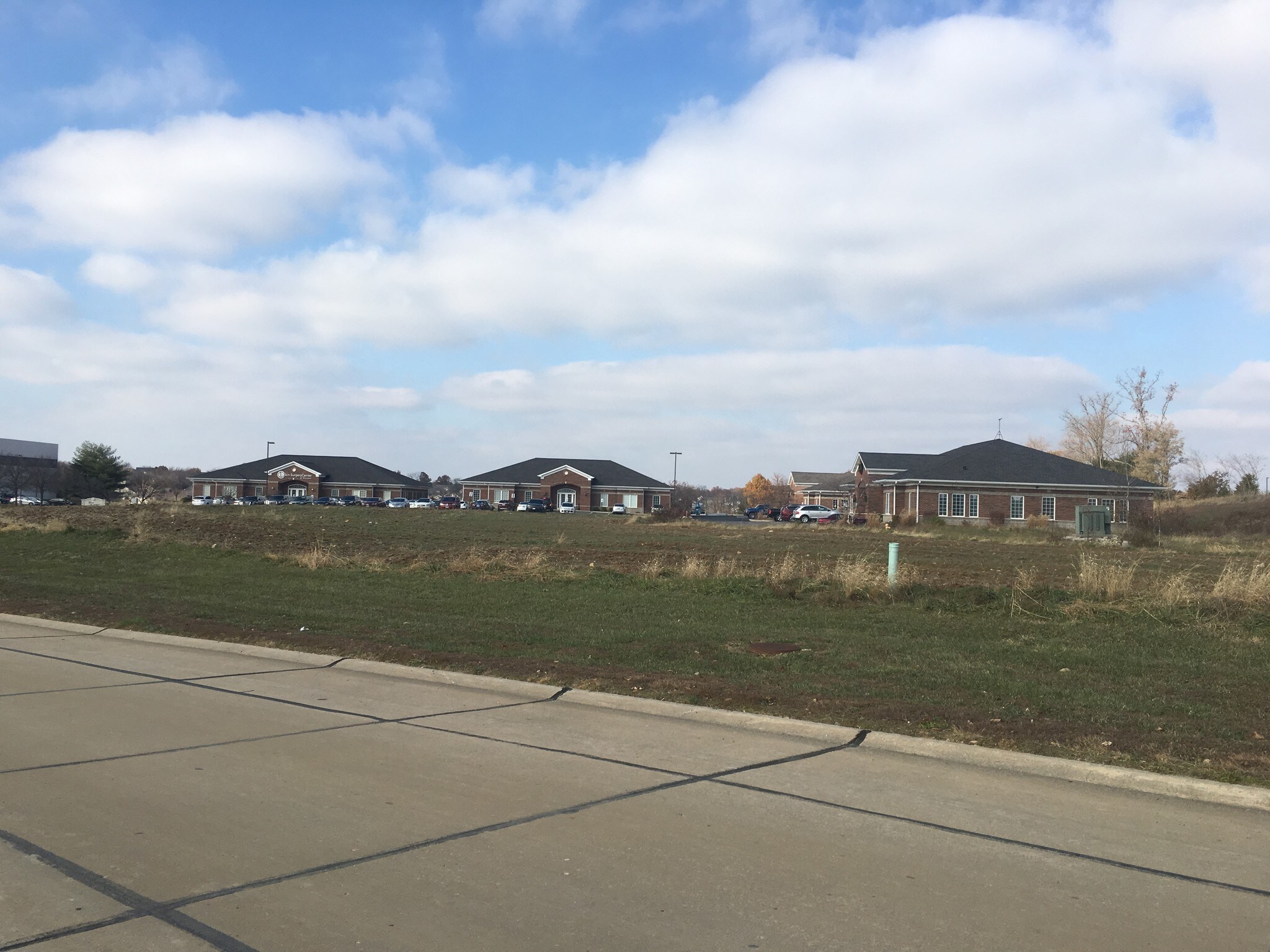 6690 Keaton Corporate Pky, O'Fallon, MO for Sale