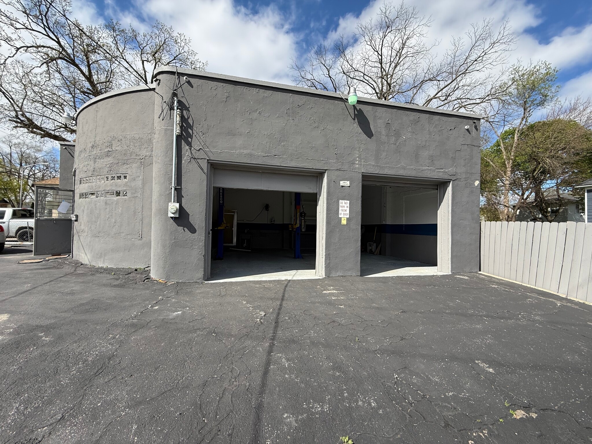 128 Baldwin Ave, Pontiac, MI for Sale