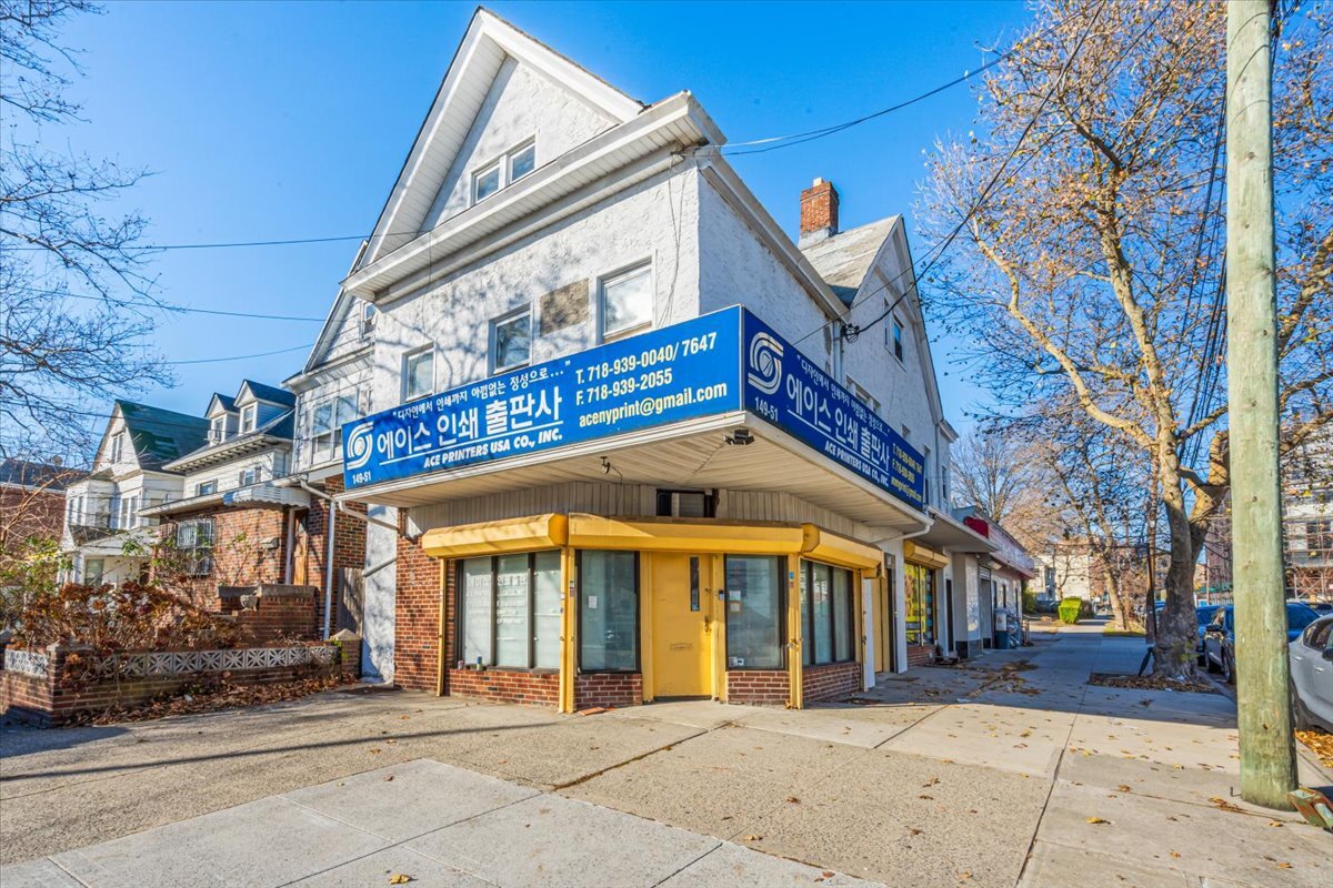 14951 Roosevelt Ave, Flushing, NY for Sale