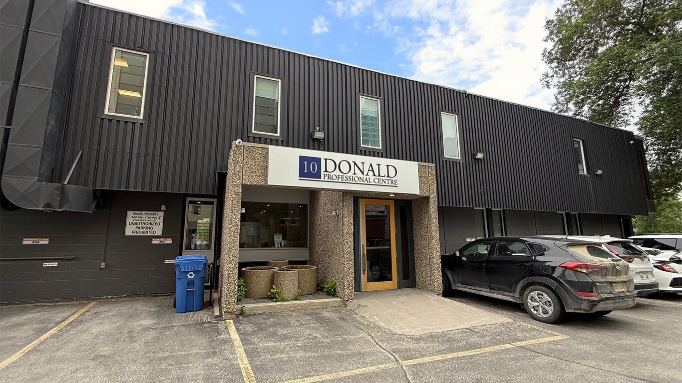 10 Donald St, Winnipeg, MB for Rent