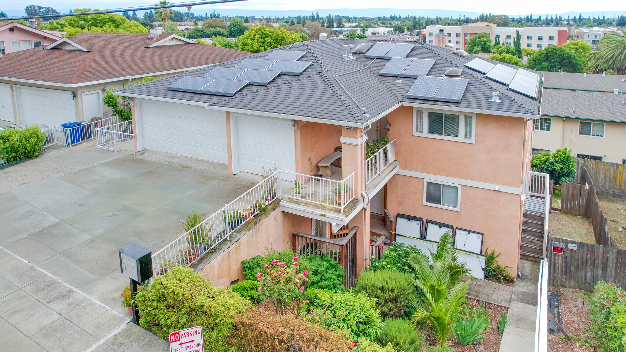 25583 Spring Dr, Hayward, CA for Sale