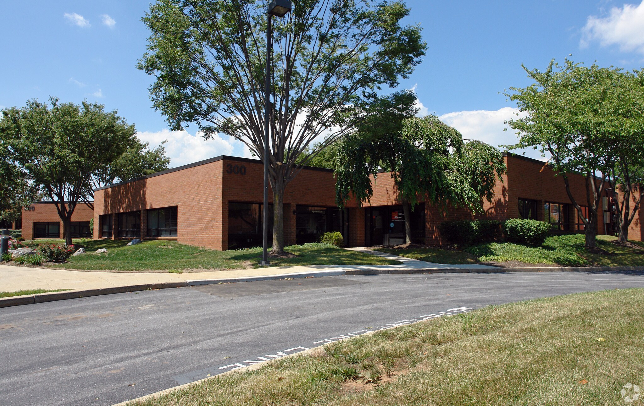 5300 Westview Dr, Frederick, MD for Rent