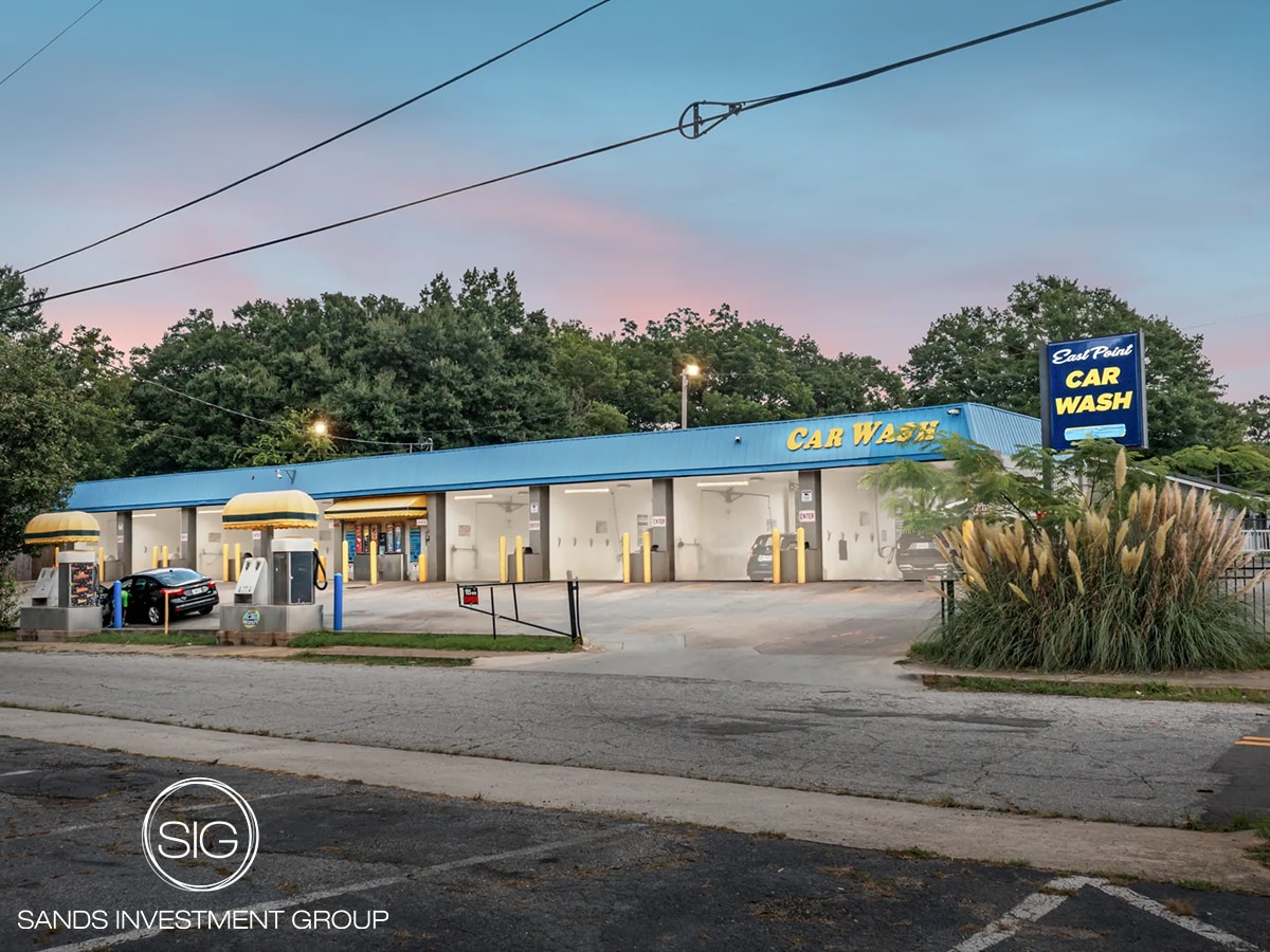 1835 Washington Ave E, East Point, GA for Sale