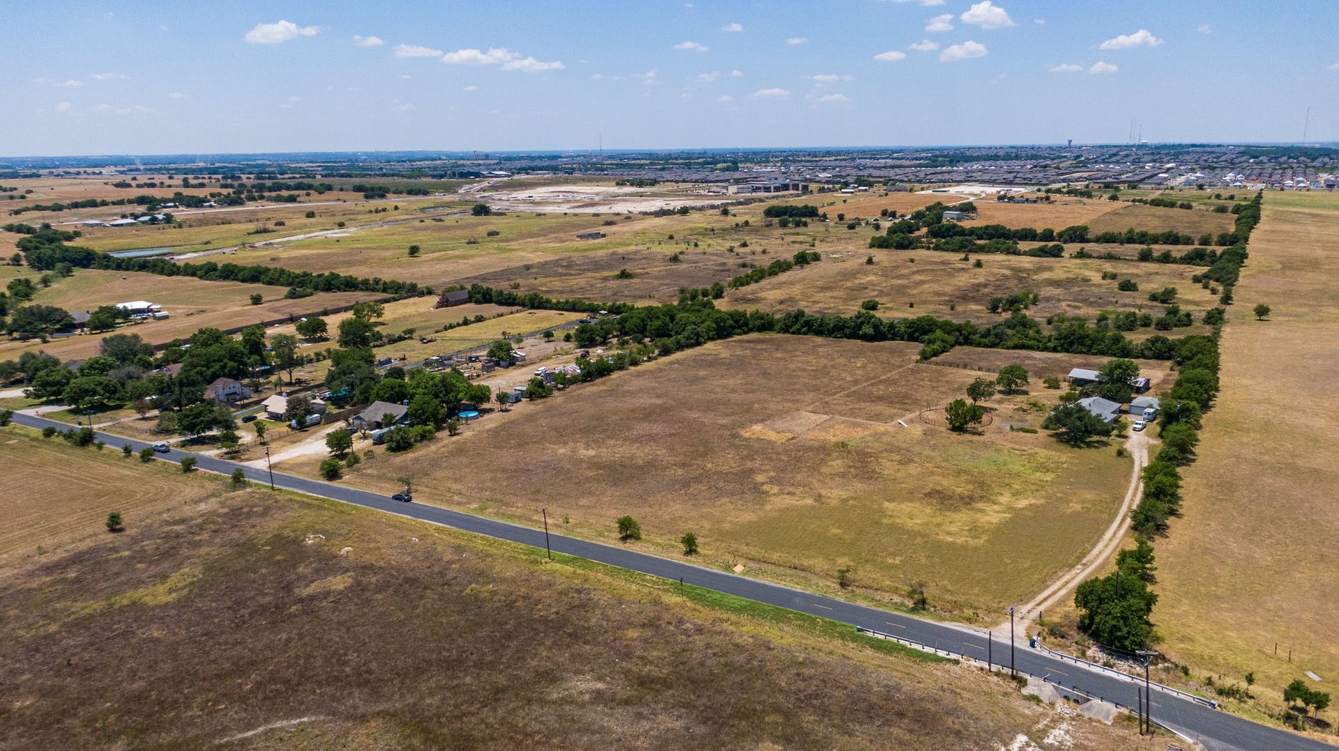 2650 Bell Gin Rd, Georgetown, TX for Sale