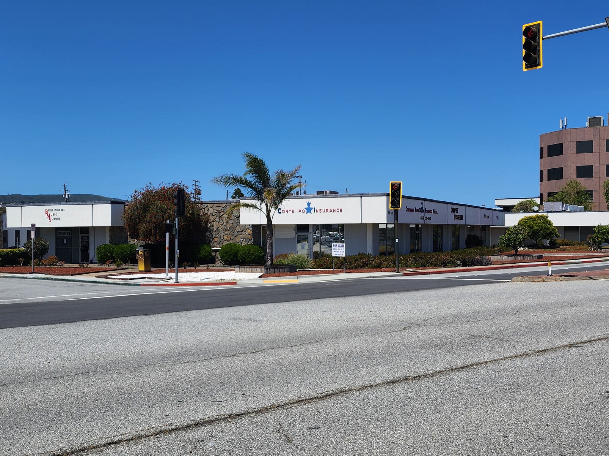 Corner of Bayshore Hwy and Mahler Rd, Burlingame, CA for Rent