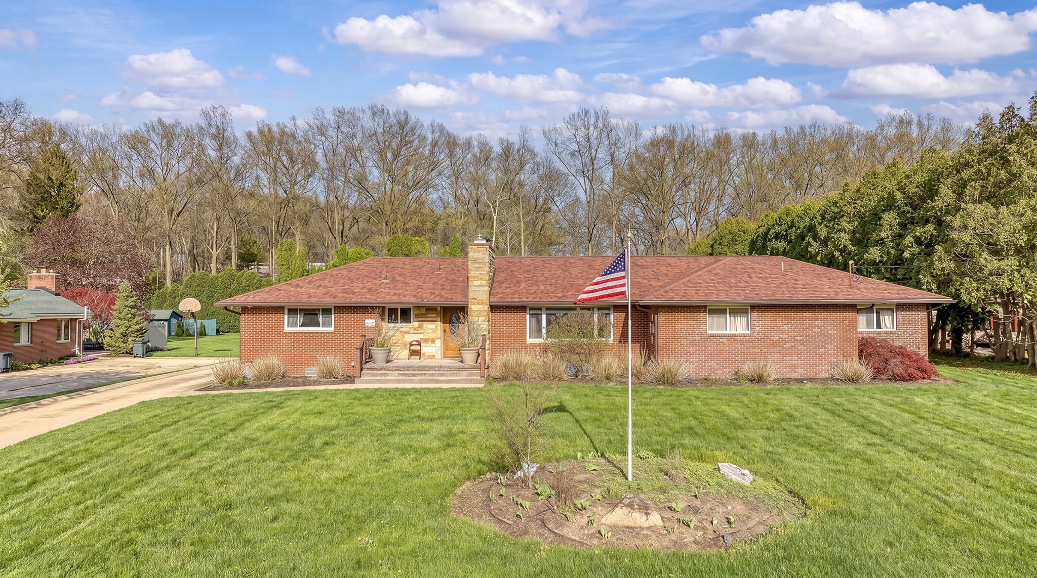 327 S Miller Rd, Fairlawn, OH for Sale