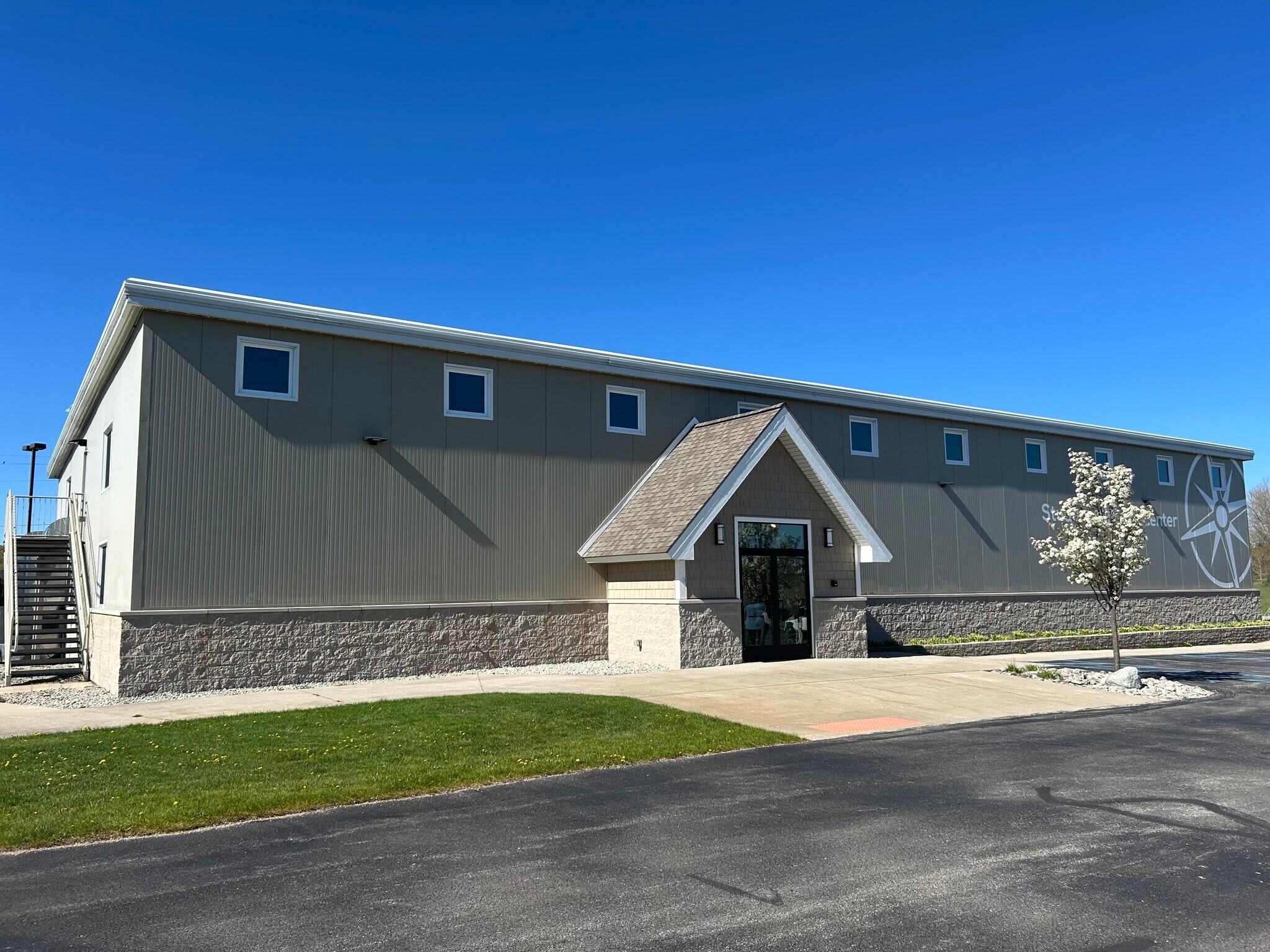 4975 E Traverse Hwy, Traverse City, MI for Rent