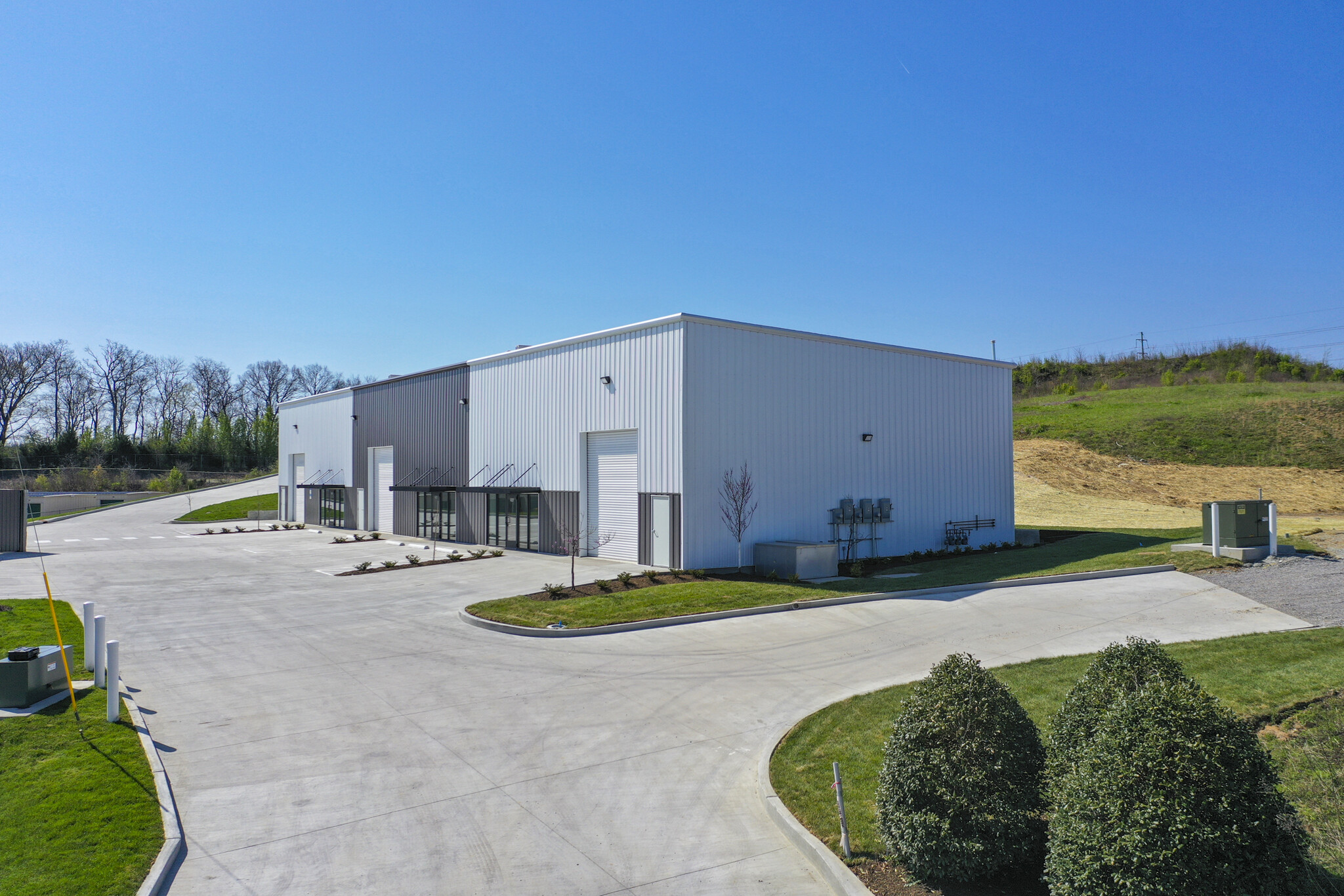 208 Bear Commerce Dr, Columbia, TN for Sale
