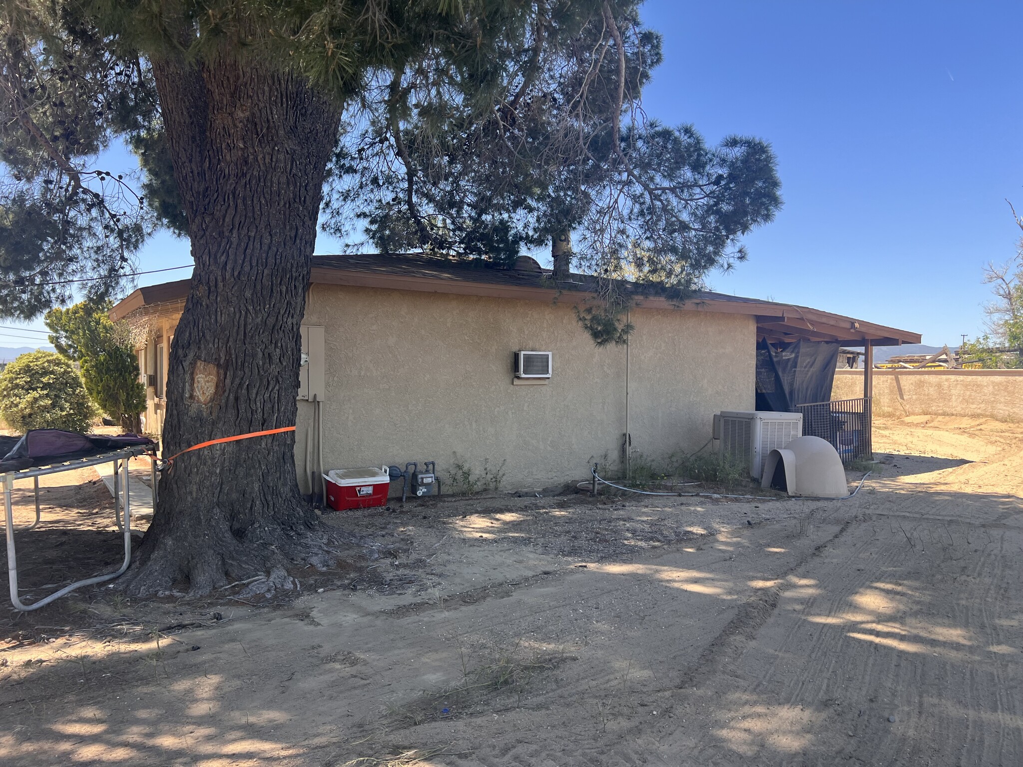 42155 8th St E, Lancaster, CA for Rent