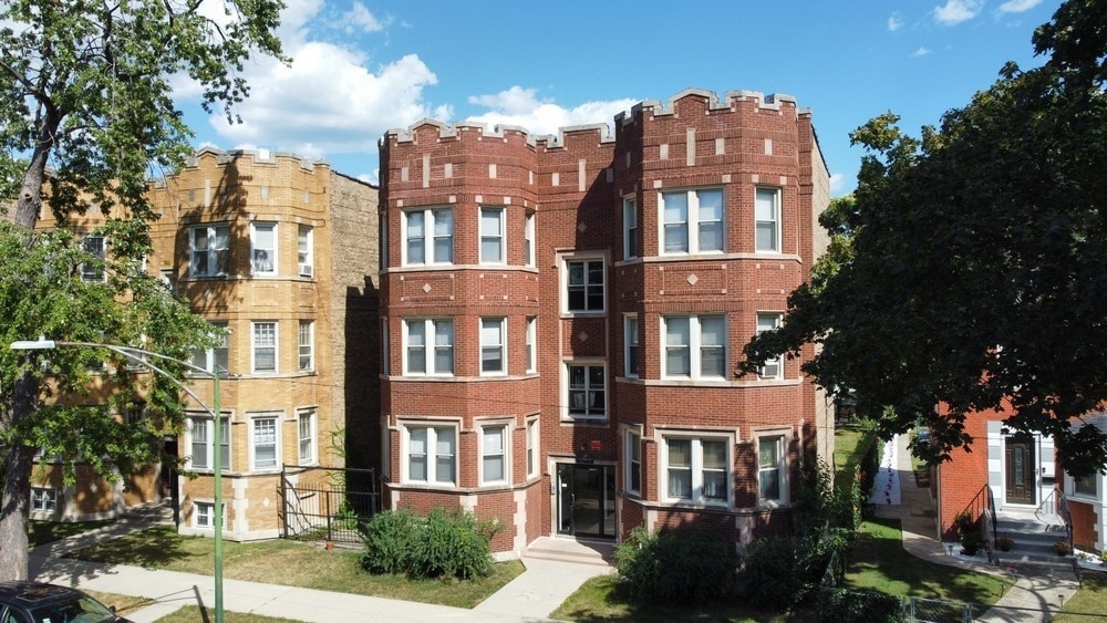 9017 S Bishop St, Chicago, IL for Sale
