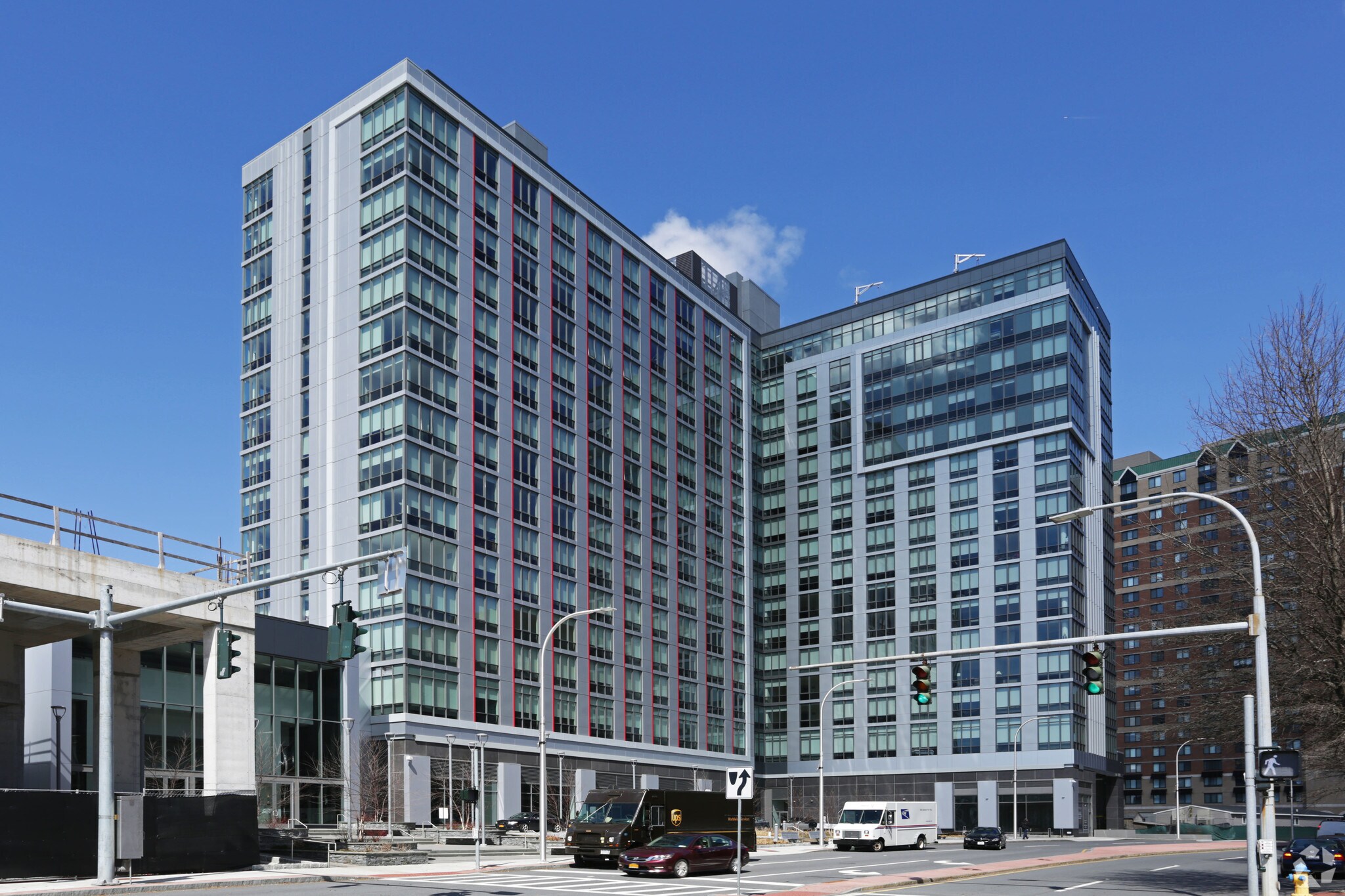 57 Bank St, White Plains, NY for Rent