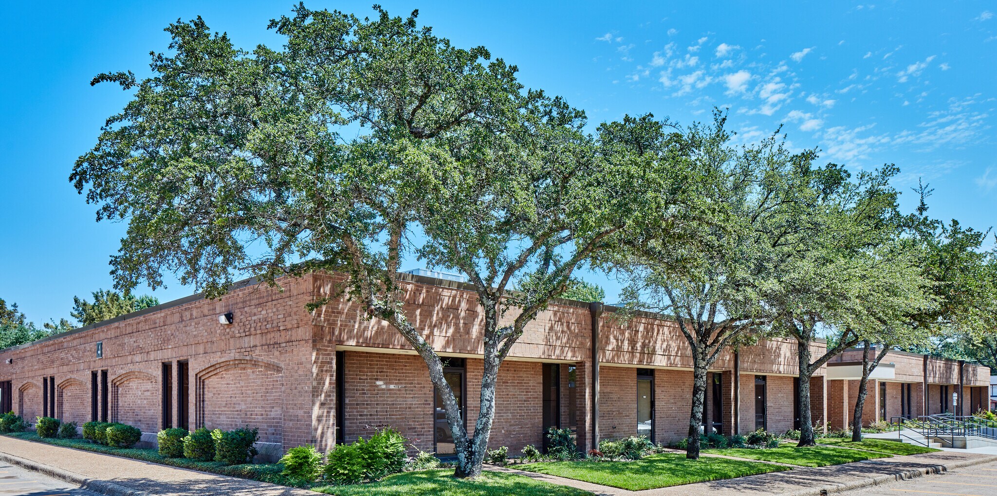 3800 Paluxy Dr, Tyler, TX for Rent