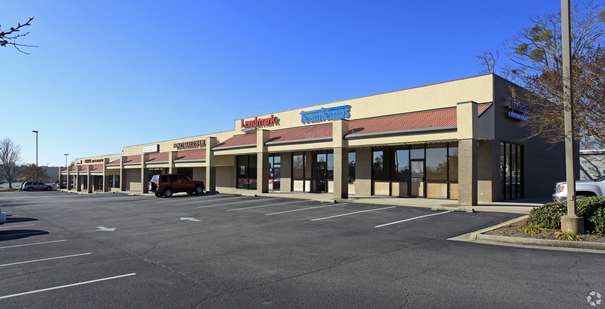 1601 Baytree Rd, Valdosta, GA for Rent
