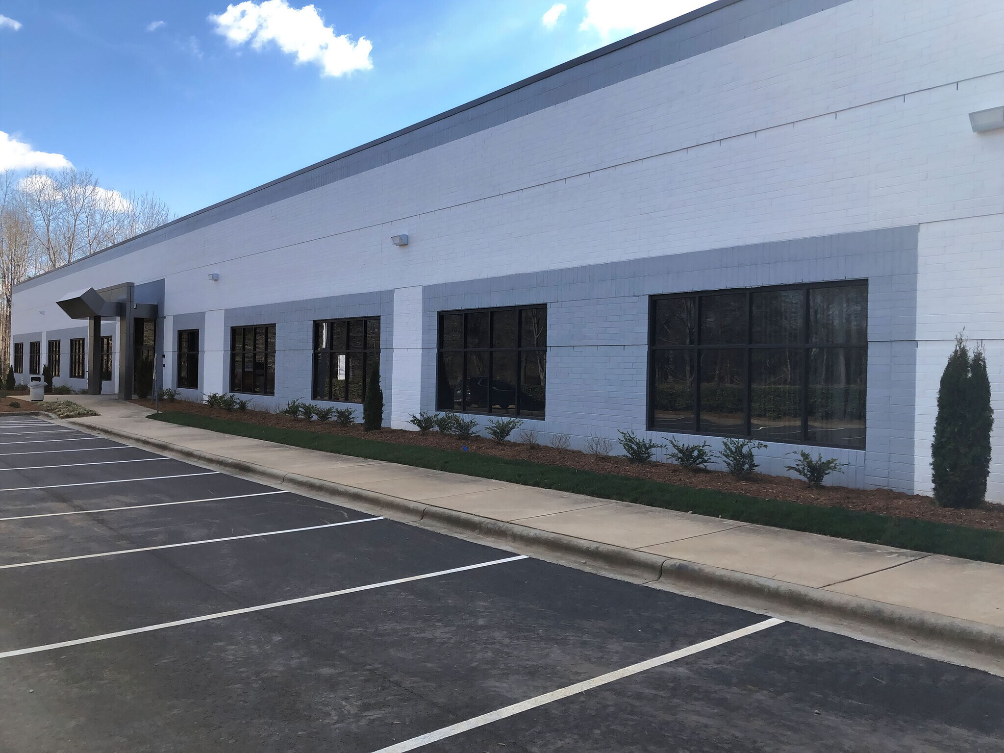 12000 Vance Davis Dr Charlotte, NC 28269 Flex Property for Lease on