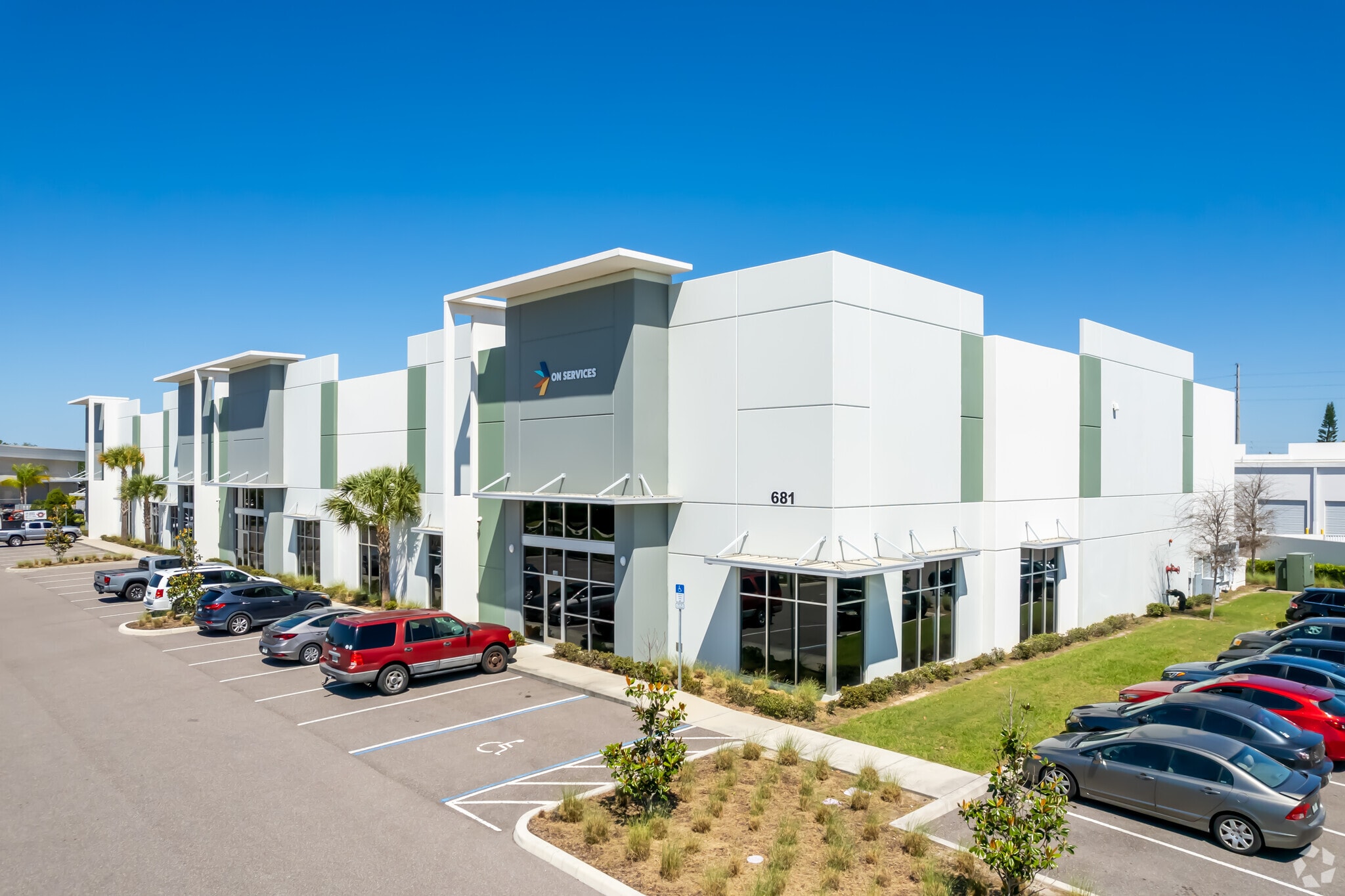 661 Garden Commerce Pky, Winter Garden, FL for Rent