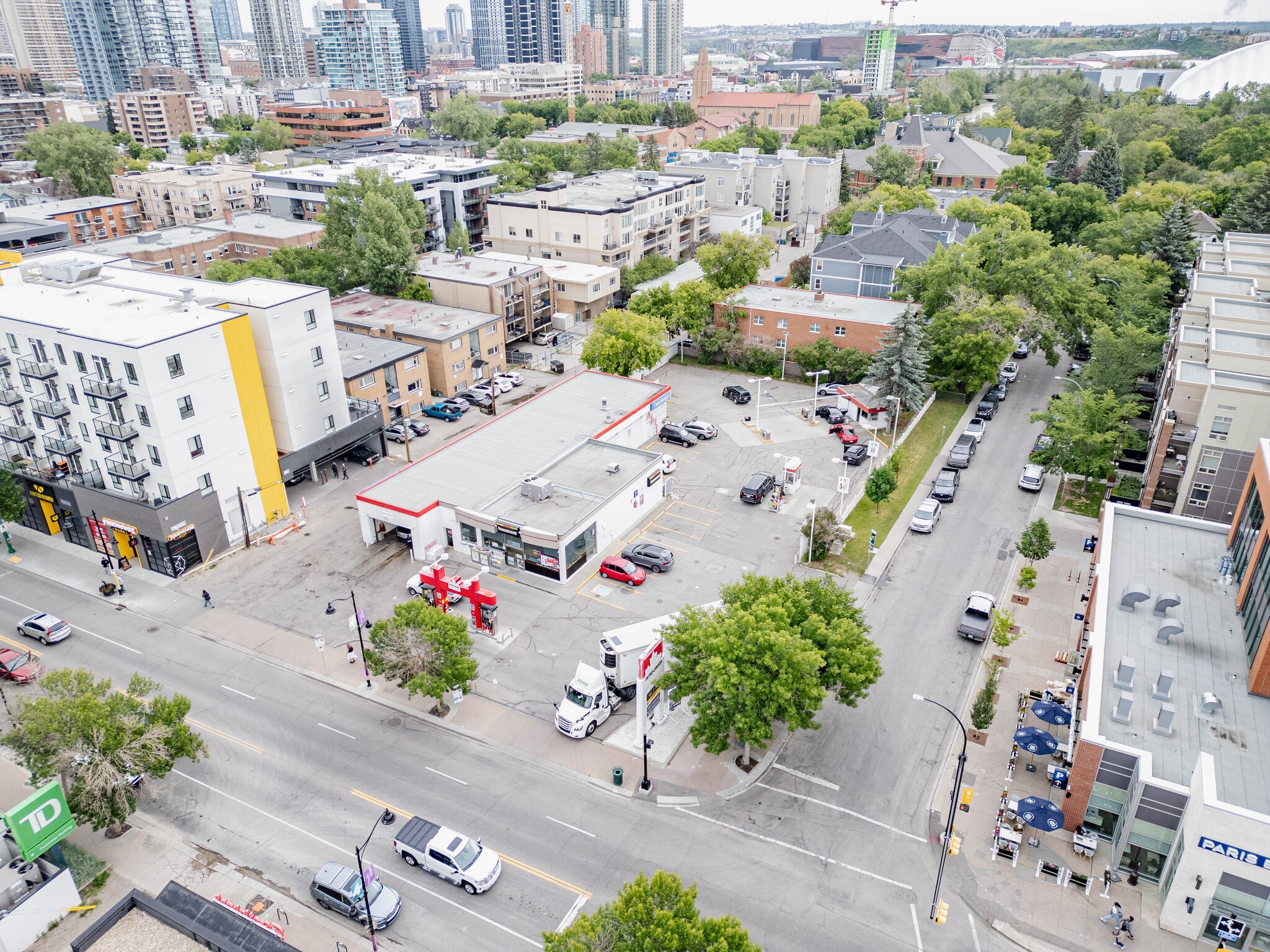 1920 4 St SW, Calgary, AB for Sale