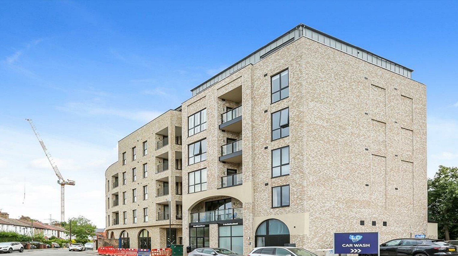 1 Station Rd, London, LND for Rent