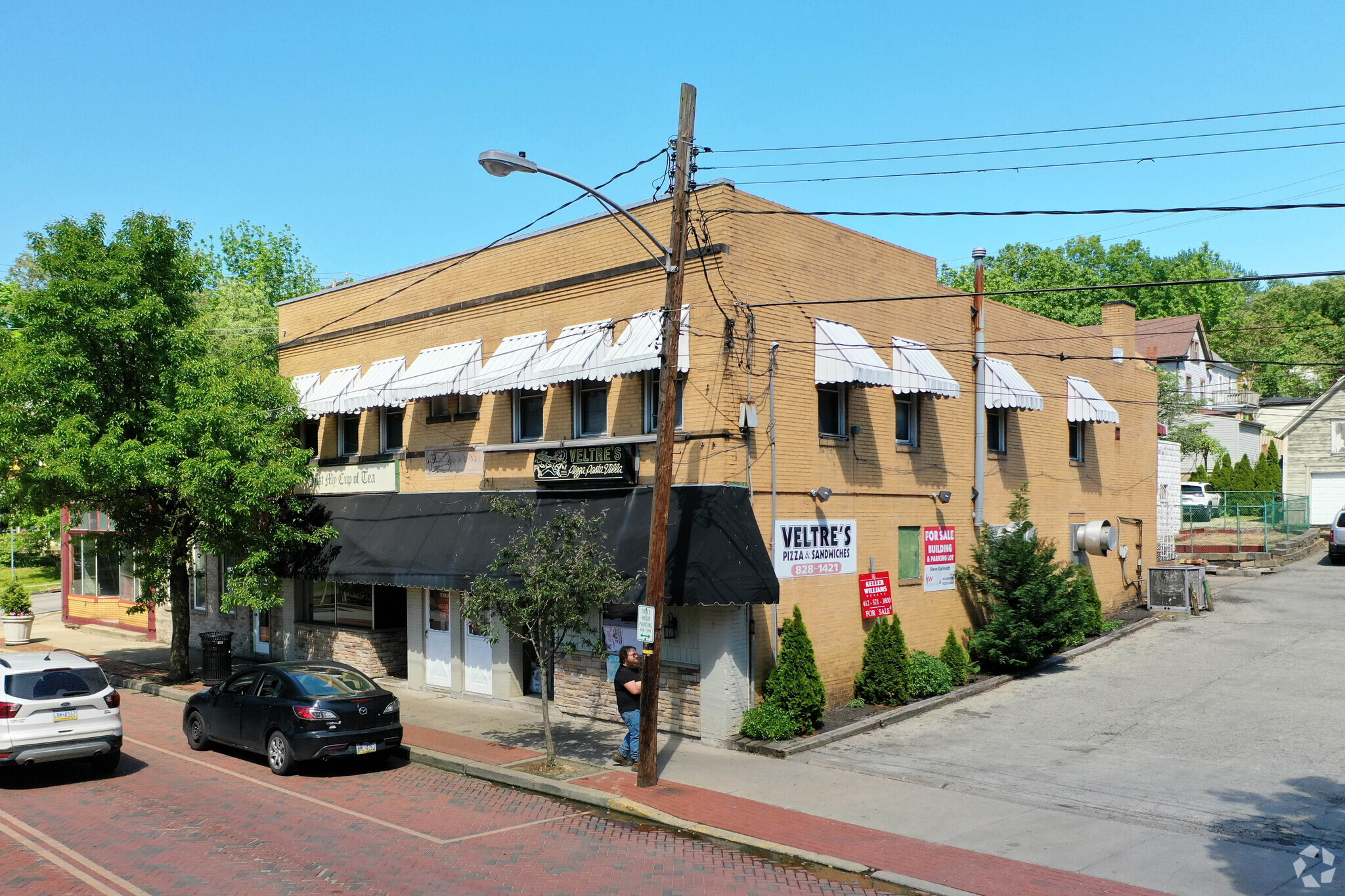 848-850 Allegheny River Blvd, Oakmont, PA for Rent