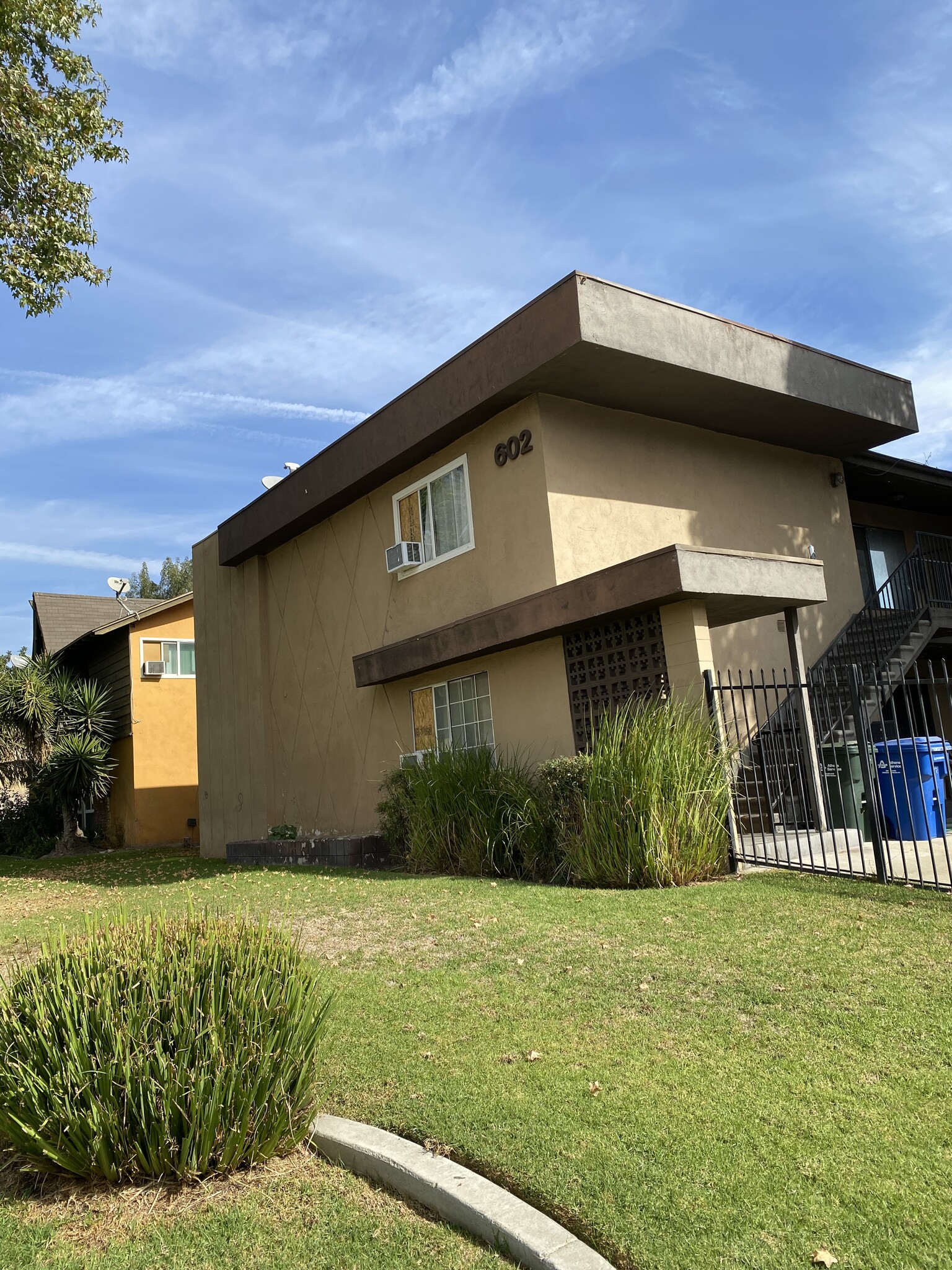 602 Karesh Ave, Pomona, CA for Sale