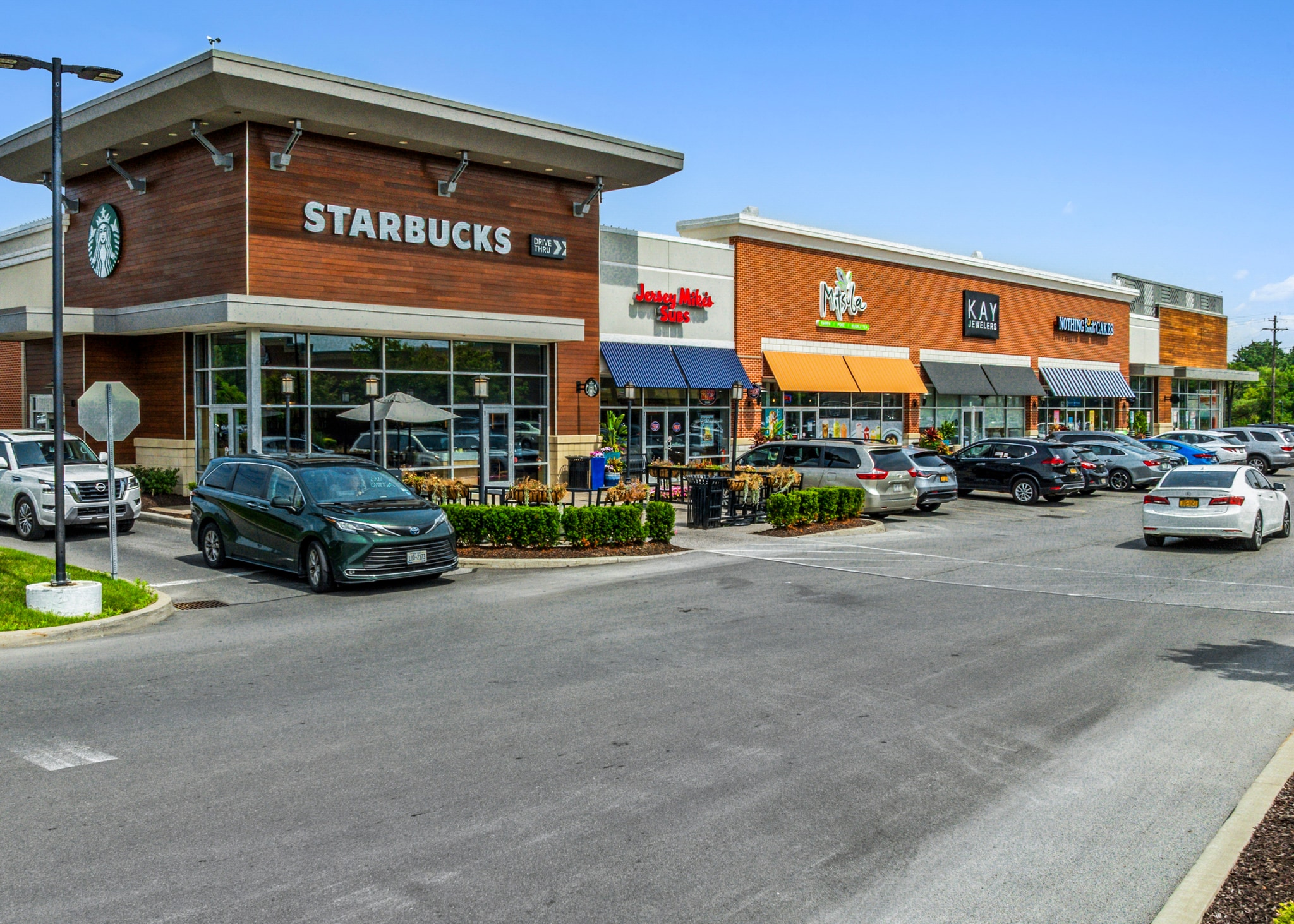 4725-4745 Commercial Dr, New Hartford, NY for Rent