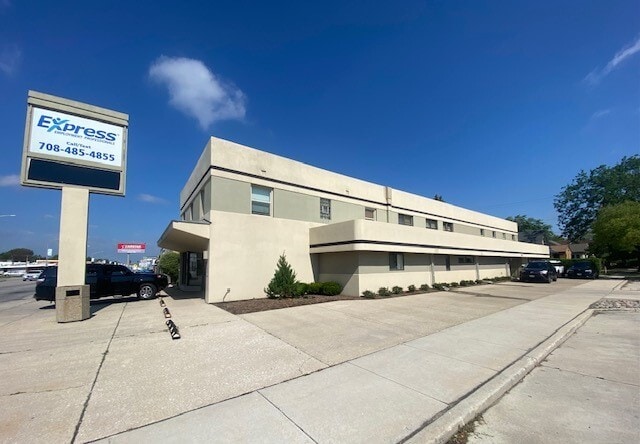 9100 Ogden Ave, Brookfield, IL for Rent