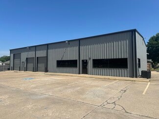 Glenpool, OK Freestanding - 821 E 141st St