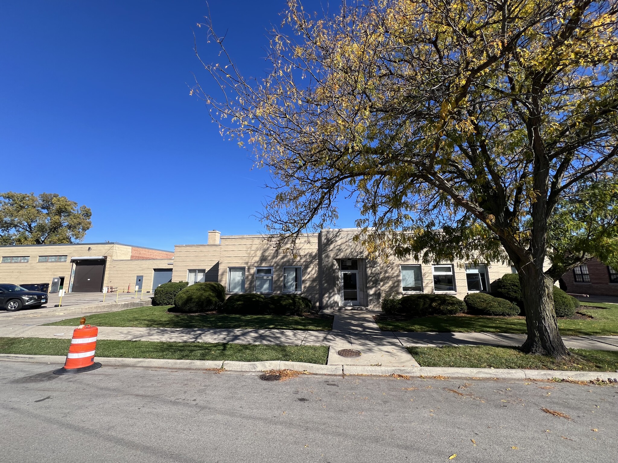 6501 N Avondale Ave, Chicago, IL for Sale