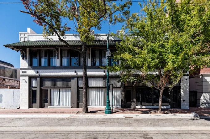 747 Saint Charles Ave, New Orleans, LA for Rent