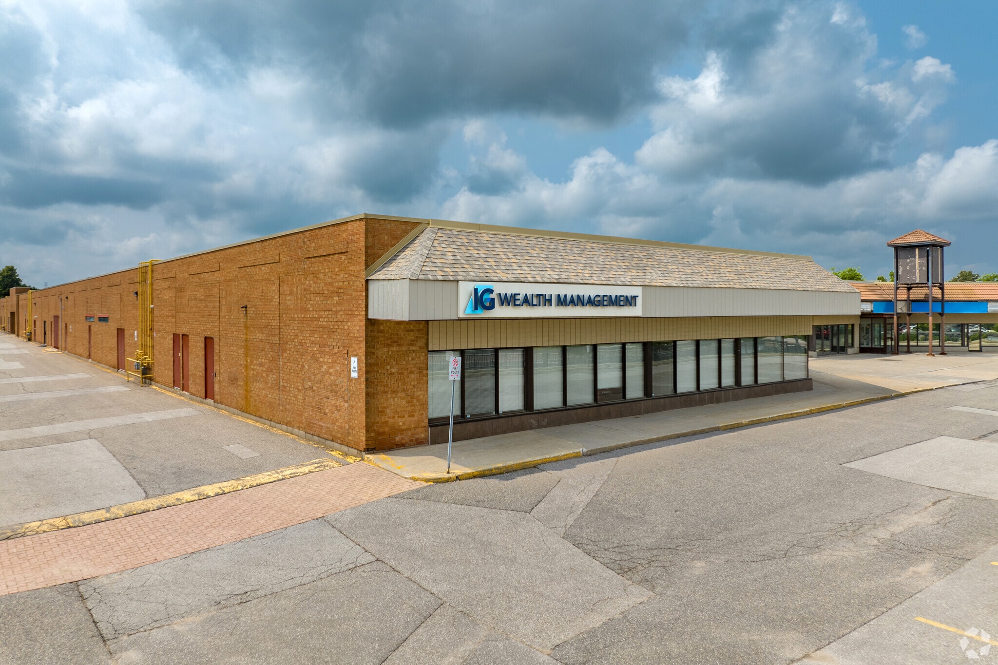 17310 Yonge St, Newmarket, ON for Rent
