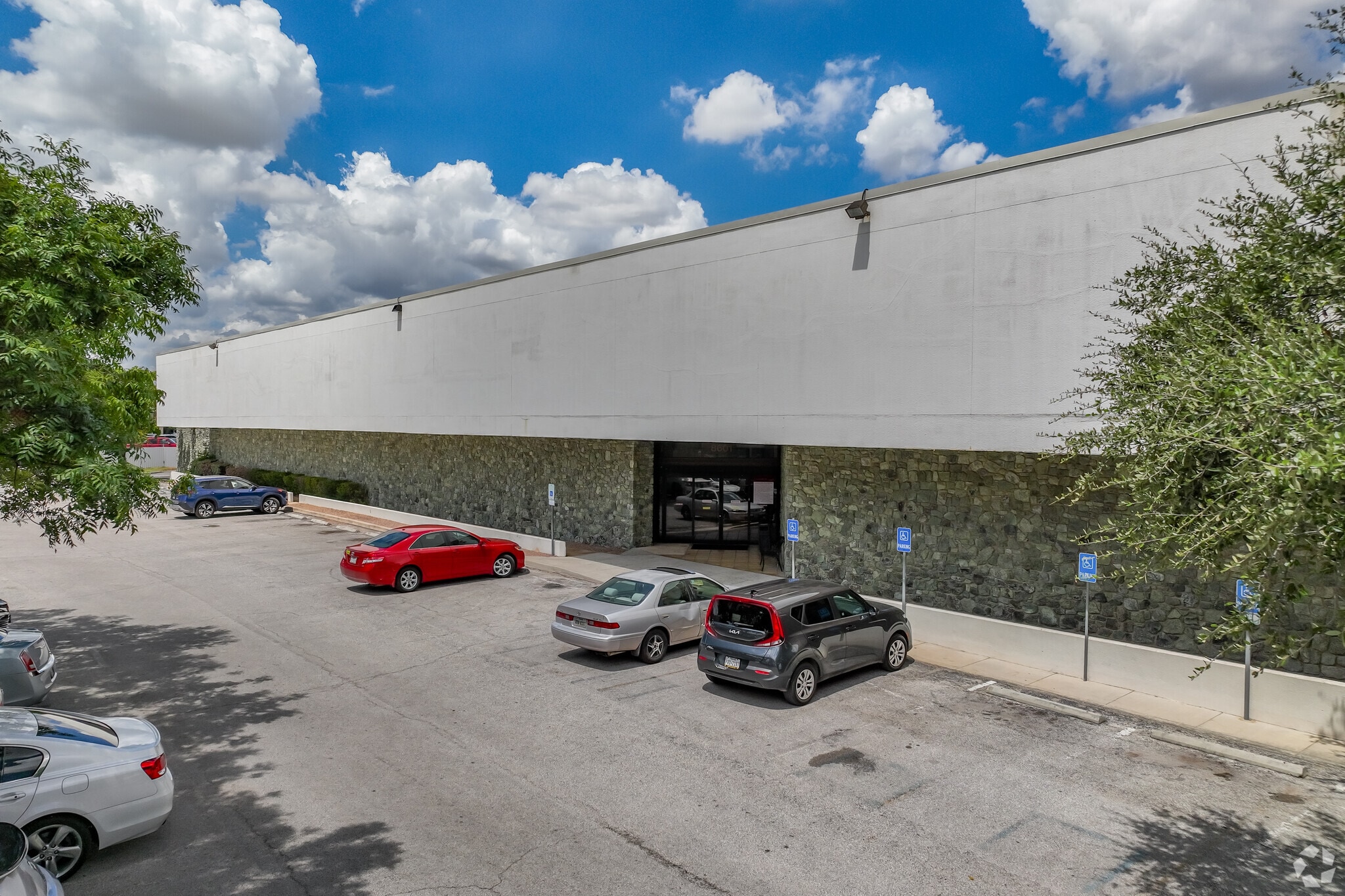 8601 Village Dr, San Antonio, TX for Rent