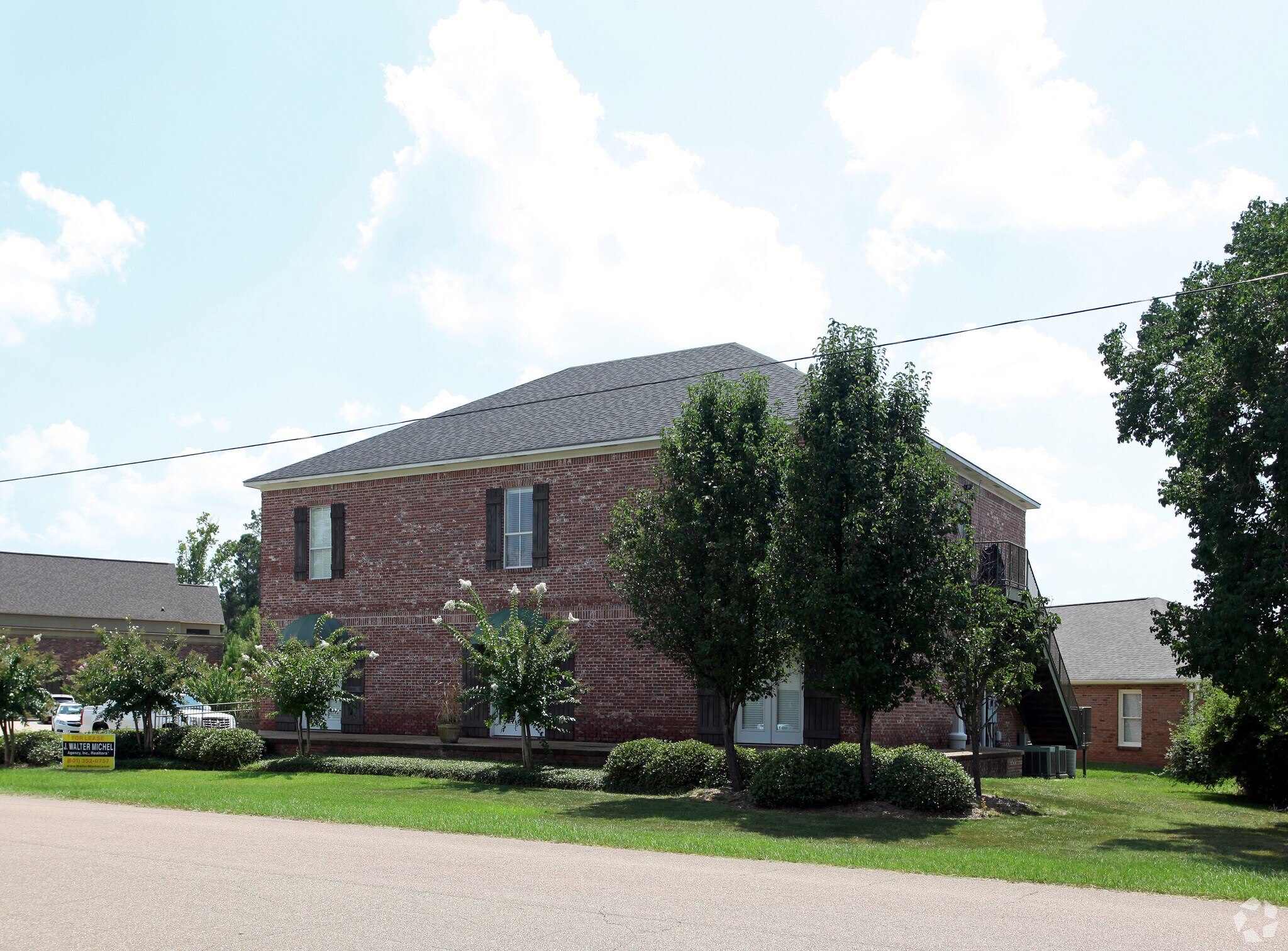 217 Katherine Dr Flowood, MS 39232 Office Property for Lease on