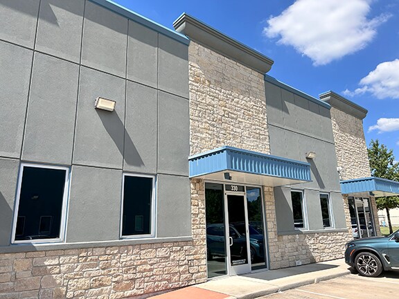 27905 Commercial Park Rd, Tomball, TX for Rent