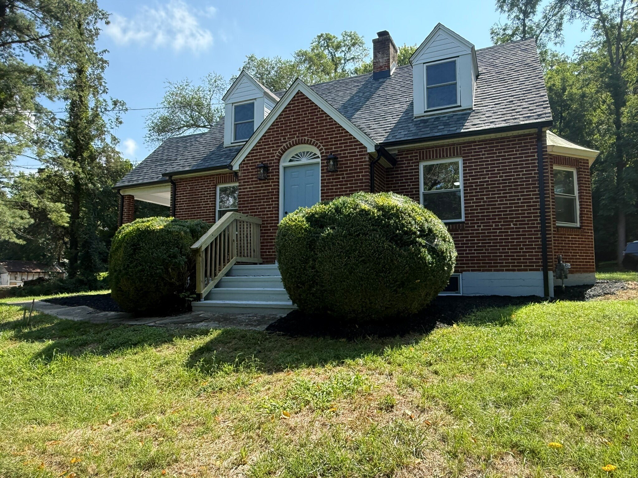 2013 Peters Creek Rd NW, Roanoke, VA for Sale