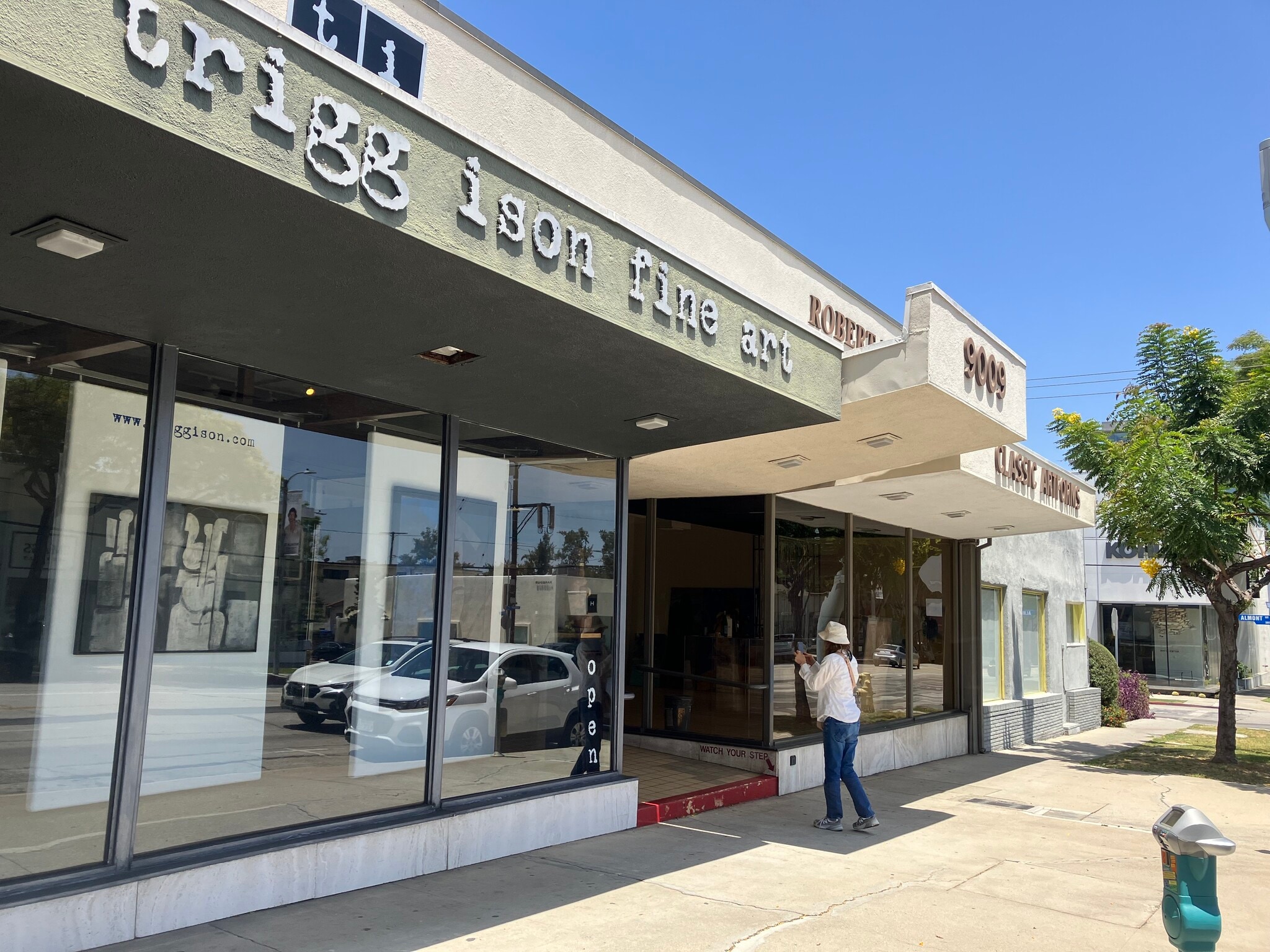 9009 Beverly Blvd, Los Angeles, CA for Rent