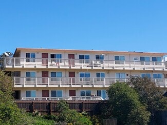 Half Moon Bay, CA Apartments - 510 Avenue Alhambra