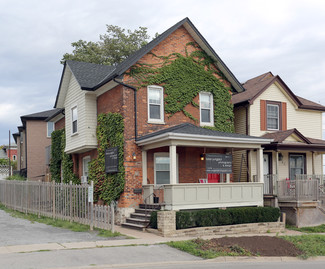 St Catharines, ON Office/Residential - 44 Carlisle St