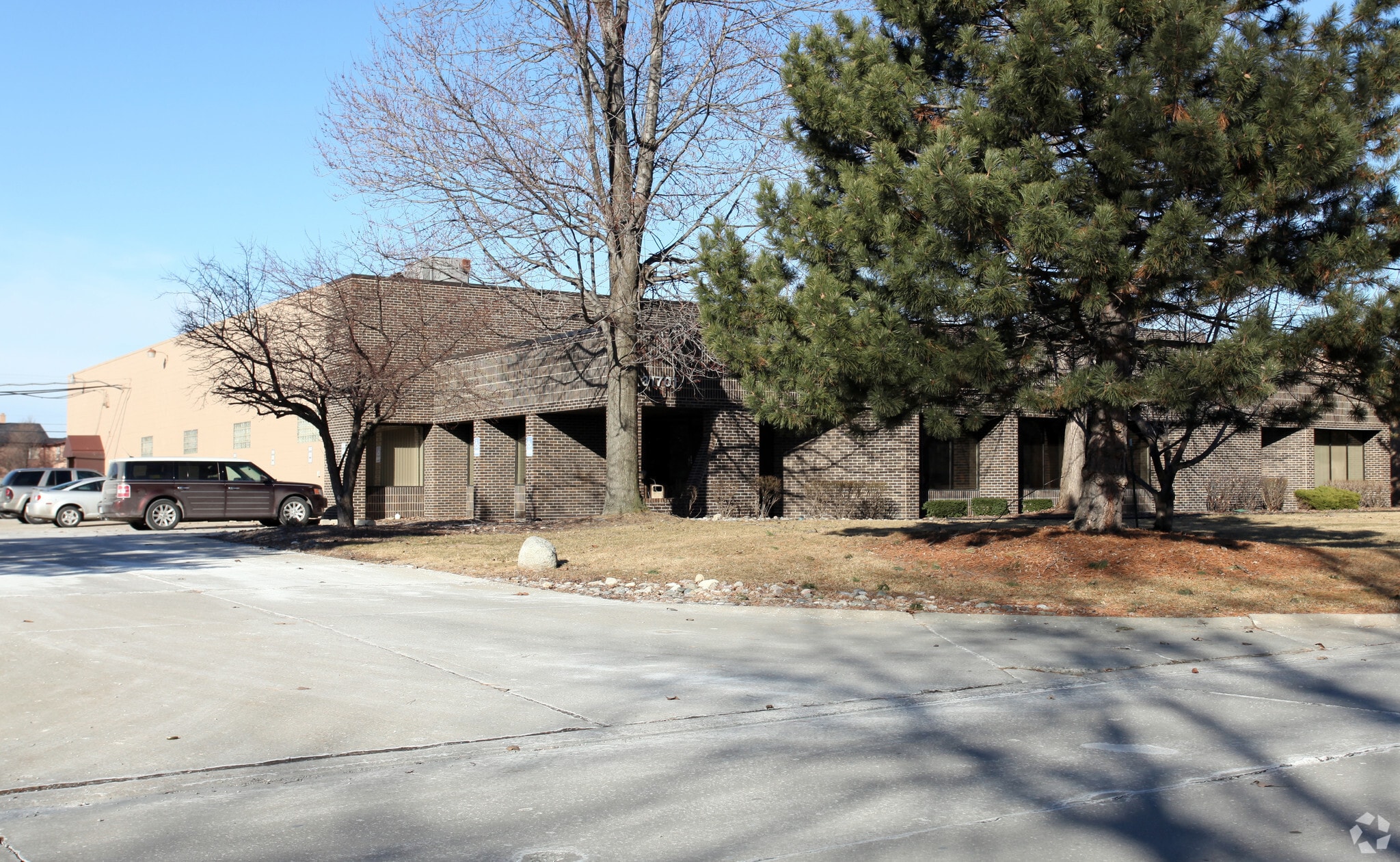 31701 Research Park Dr, Madison Heights, MI for Rent
