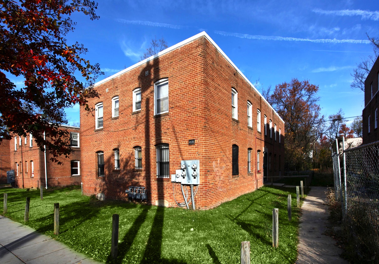 4920 Nash St NE, Washington, DC for Sale