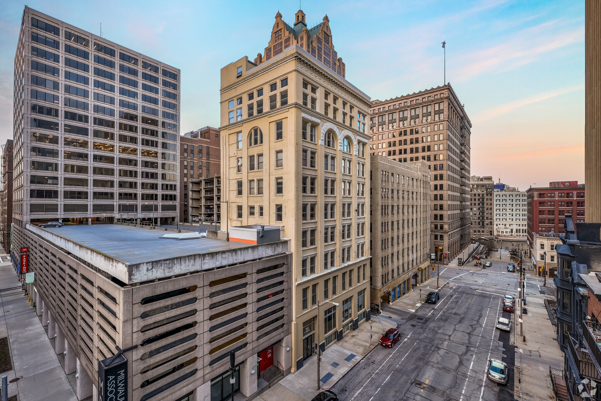 225 E Mason St, Milwaukee, WI for Sale